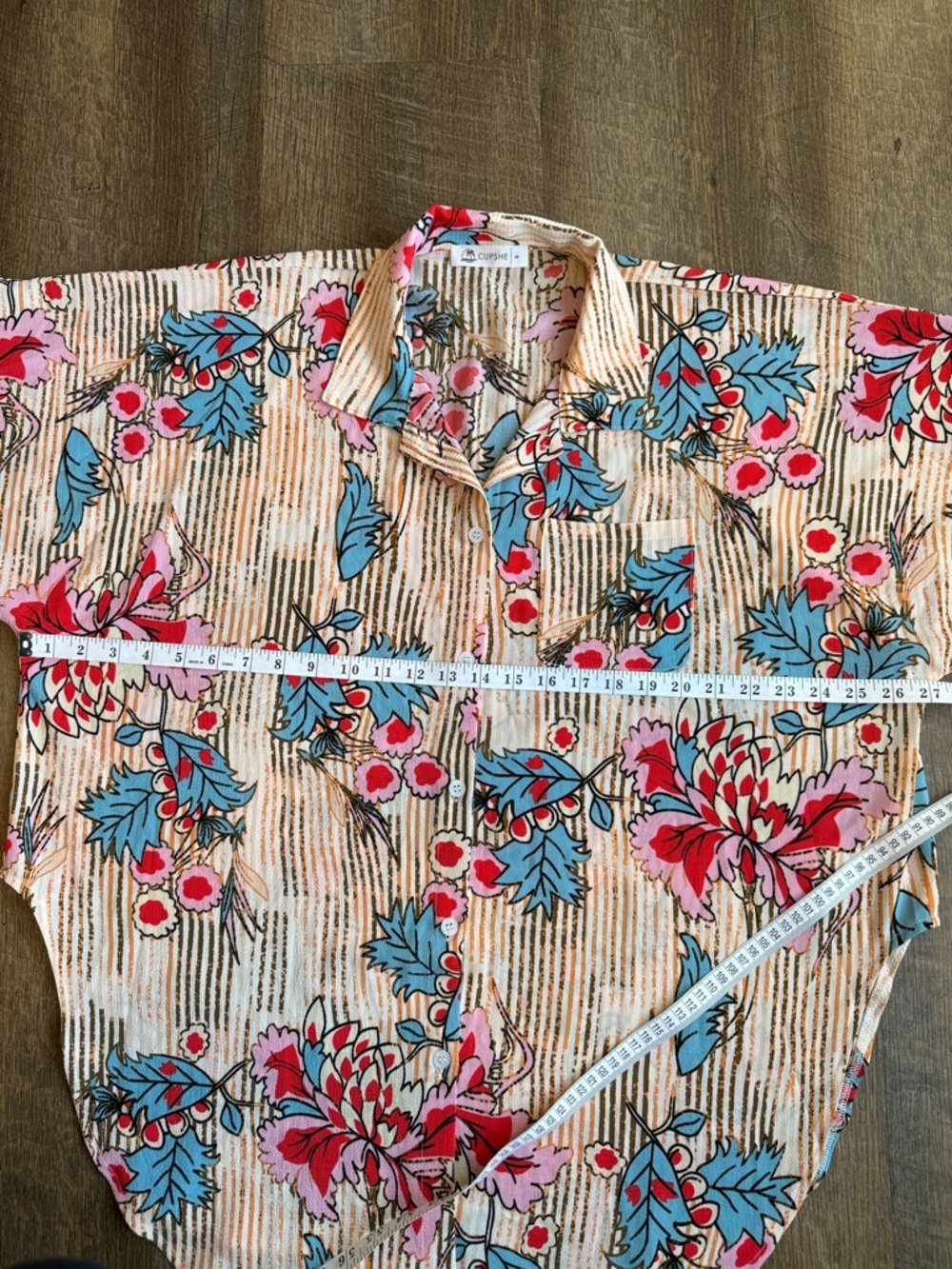 CUPSHE Women’s Floral Short-Sleeve Oversized Button-Up Coverup Shirt Size Small - Picture 8 of 12